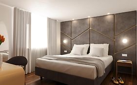 Home At Rome Luxury Navona Suites